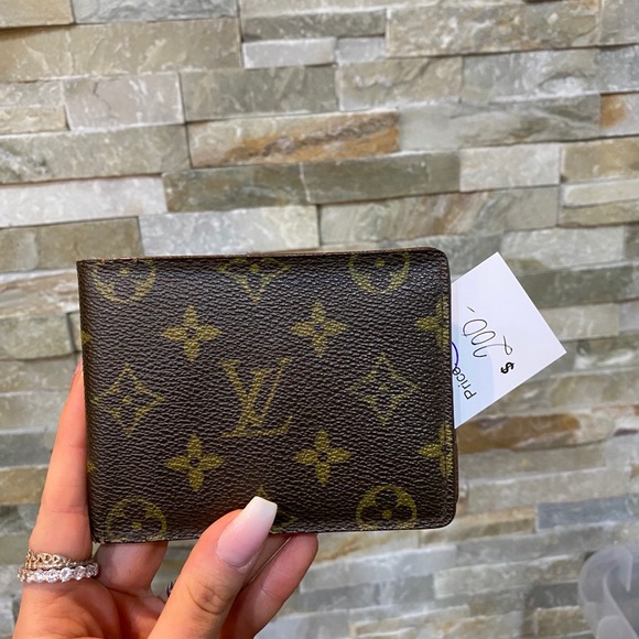 Louis Vuitton monogram wallet - Picture 1 of 11